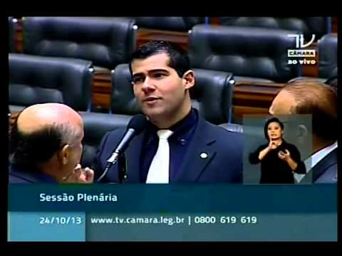 Dep. Alexandre Leite (DEM-SP) faz acordo para votação de requerimento de urgência