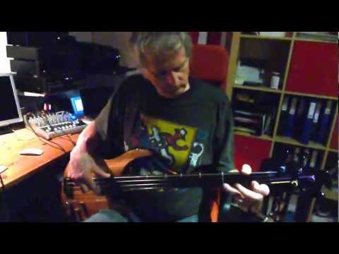 Teaser - Thomas plays the C- Bass for the first time