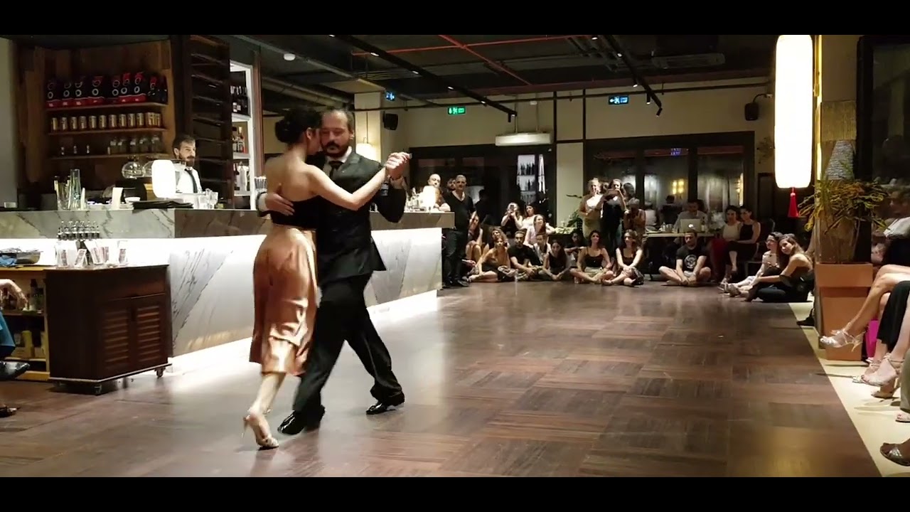 Isil Sanli & Aras Calikyan 4/4 / Istanbul / Milonga Juntos  