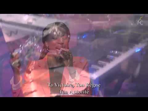 DIGNE ES TU AGNEAU DE DIEU