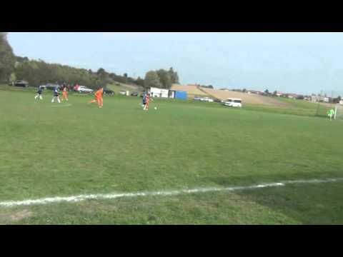 Korona Brzeźnica - Beskid II Żegocina 3:2 (11.10.2015)