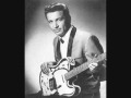 Waylon Jennings - Walk on out of my mind