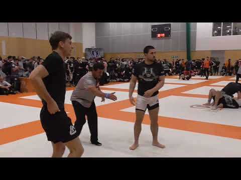 Christian Ozbek vs Arturas Luskinas - Grappling Industries London 2022 - No-Gi - Adult - Advanced