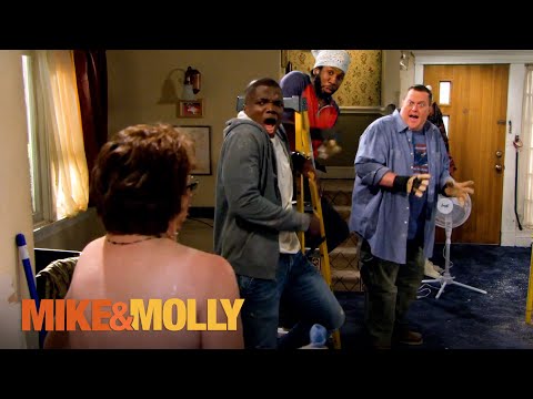 Peggy's Mental State Is Declining | Mike & Molly