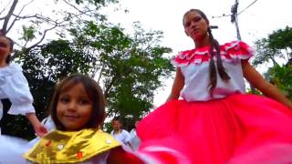 Desfile de inauguración- semana cultural Altavista - Medellin.