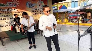 Download lagu Tak Bisa Lagi Menyayangimu - Ada Band Akustik Cover by Anto 911 @Mardigras Citra Raya mp3