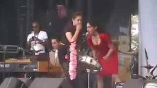 Kitty, Daisy & Lewis "Going Up The Country" au Rise Festival 2008