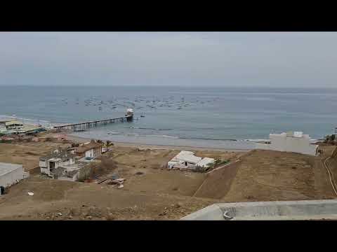 Playa El Ñuro Los Organos Talara Piura Perú.