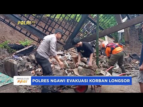 POLRES NGAWI EVAKUASI KORBAN LONGSOR