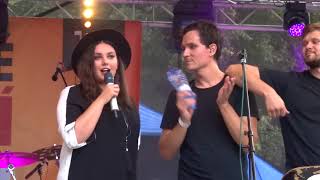Ewa Farna - Krnov - 8.9.2018 - Boky jako skříň Ewa Farna - Krnov - 8.9.2018 - Boky jako skříň