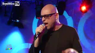 Mario Biondi - Santa Claus Is Coming to Town