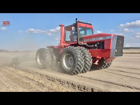 McConnell-Marc 990 TRACTOR Plowing