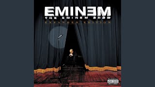 Kadr z teledysku The Conspiracy Freestyle tekst piosenki Eminem