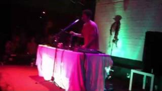 Avey Tare &quot;3 Umbrellas&quot; @ The New Parish