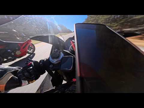 🥇 BMW S1000RR vs Ducati Panigale V4 | Do We Have a New Champ?