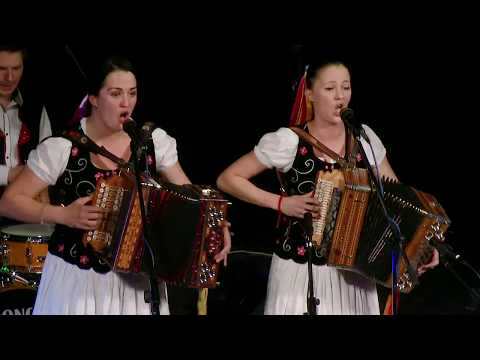 Lenka a Evka BACMAŇÁKOVÉ - Heligonkárky z Kysúc - A dze idzeš Helenko