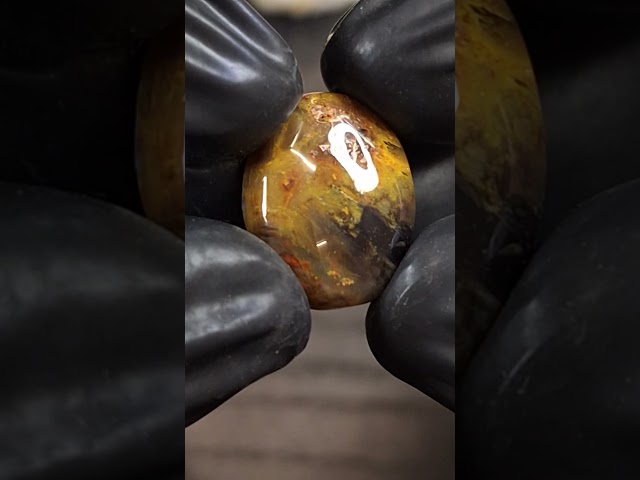 حجر عقيق طبيعي تداخل واندماج بالألوان تشكيل جميل