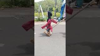 Download lagu Kreasi Peserta Karnaval Unik  Desa Dawuhan Trenggalek 2023 mp3