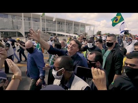 شاهد متظاهرون برازيليون يدعمون بولسونارو ضد المحكمة العليا…