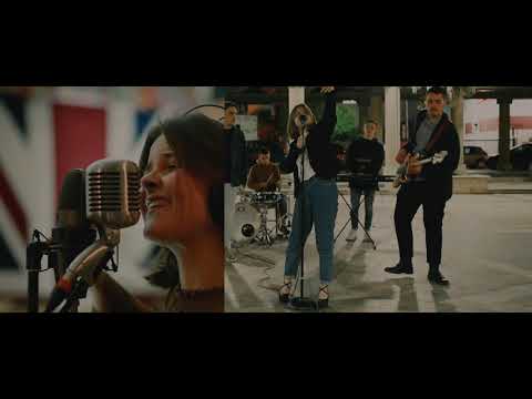 download lagu mp3 mp4 Random Chicken, download lagu Random Chicken gratis, unduh video klip Random Chicken