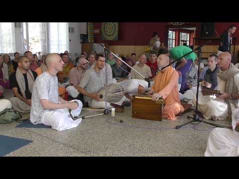 HH Bhaktivaibhava Swami - kirtan 01.07.2017