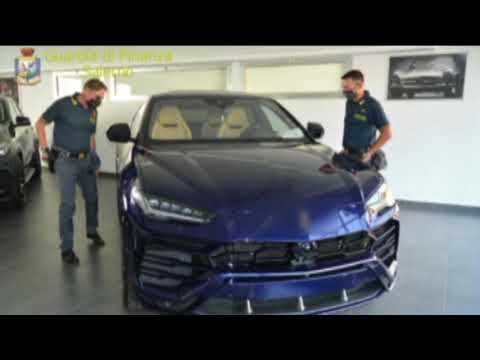 Vendita fittizia di auto di lusso e riciclaggio, sequestrati beni per 500mila euro