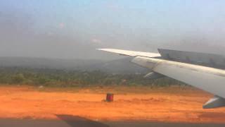 preview picture of video 'Saudi Arabian landing at Calicut International Airport'