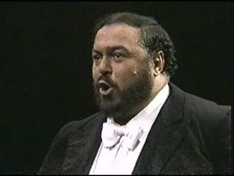 Luciano Pavarotti. 1987. Di quella pira. Madison Square Garden. New York