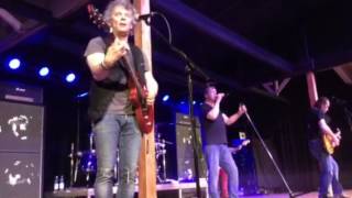 Voi kuinka me sinua kaivataan / Eppu Normaali