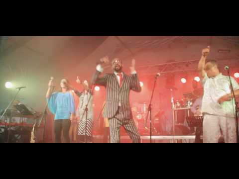 Mr President AKA LayZee  - Coco Jamboo Live BAND