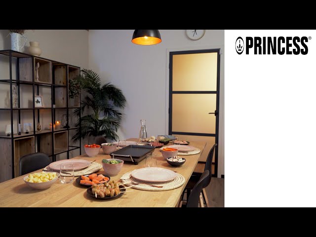 Vídeo relacionado con Princess 102210 Plancha compacta cuadrada con revestimiento antiadherente de doble capa, 1900 W, superficie de 28 x 28 cm, aluminio fundido, asas frías al tacto, termostato regulable