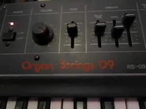 ROLAND RS 09 STRING-ORGAN