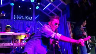 Download lagu HAKIKAT SEBUAH CINTA-kemah keming dari abe legend saleem iklim mp3 Download lagu HAKIKAT SEBUAH CINTA-kemah keming dari abe legend saleem iklim mp3