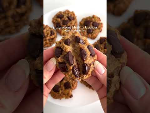 4-ingredient Healthy Chocolate Chip Cookies #glutenfree #cookies #healthydessert #vegan #healthy