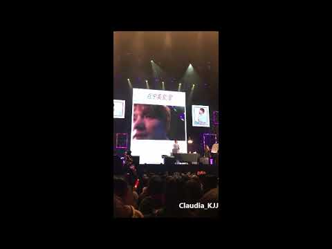 171105 Jaejoong_ fly kiss to camera
