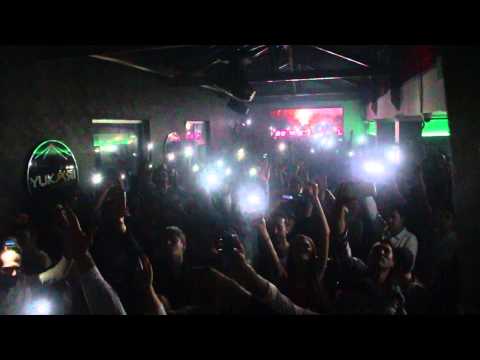 BURAK YETER / 20 Aralık 2014 / YUKARI LOUNGE
