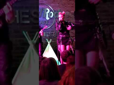 KEiiNO @ Hard Rock Café Manchester - 2.05.2023, 'Venus' (Alexandra Rotan only)