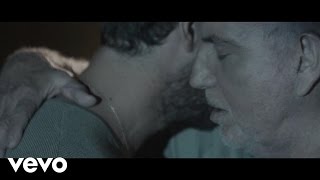 Cyril Mokaiesh en duo avec Bernard Lavilliers - La loi du marché