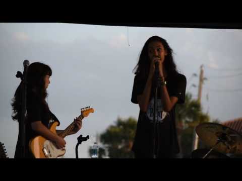 You Know I'm No Good - Lisa