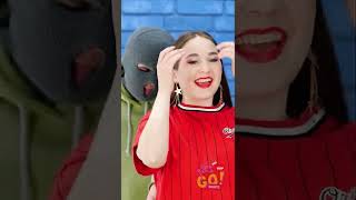 Download lagu CEWEK BERUNTUNG VS APES #shorts mp3 Download lagu CEWEK BERUNTUNG VS APES #shorts mp3