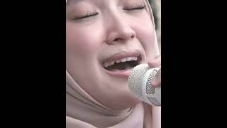 Download lagu Nissa Sabyan Man Ana mp3