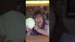 Download lagu MAKE PIZZA FROM CABBAGE!!! Cabbage Pizza Goes Viral mp3