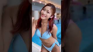 巨乳美女の投げキス、ぜひとも欲しいよね！