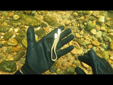 Caçadores de Tesouros no Fundo do Rio