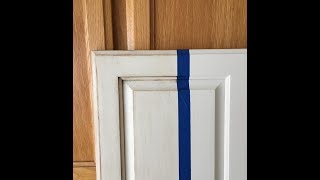 DIY Project: Kitchen Cabinet Painting - Glaze Effect to Antique