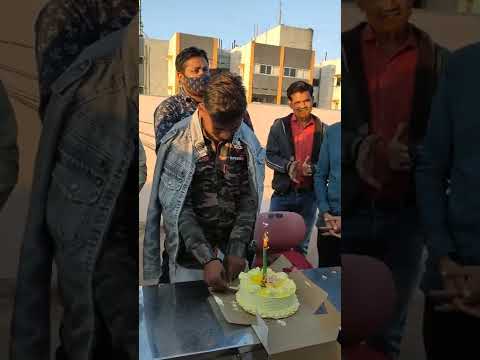 12/02/2000 fack bdaY 😀