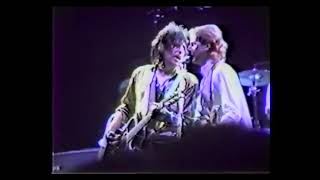 Bob Dylan &amp; Roger McGuinn - Chimes of Freedom Stuttgart 29 September 1987