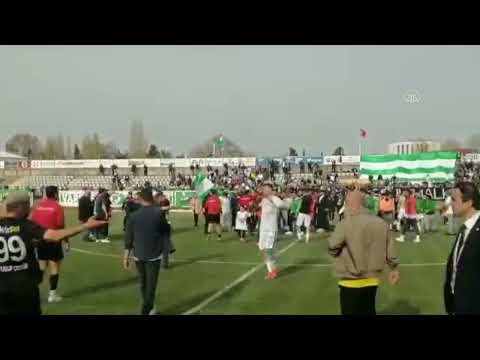 TFF 3. Lig'e yükselme maçında arbede yaşandı