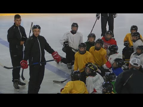 Jégkorong táborral készülnek a következő szezonra a kishiúzok