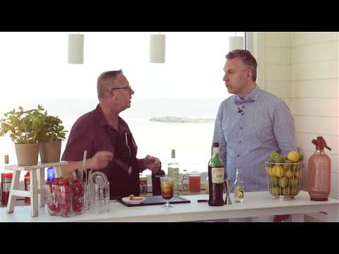 Vermouth cocktail Cinzano Tonic maken.
